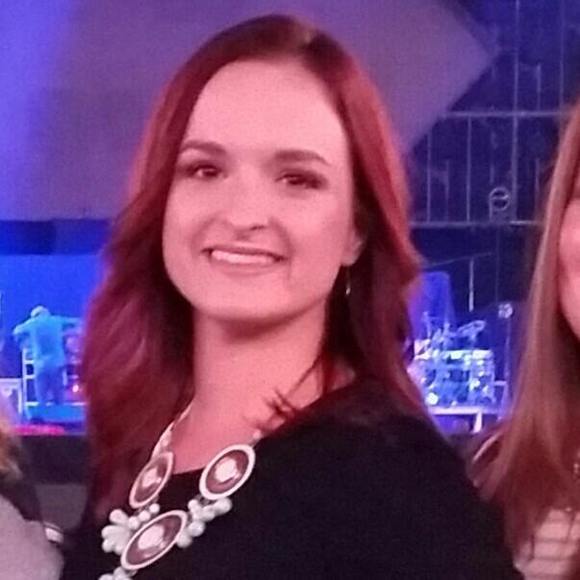 Meet your Posher, Amber - Picture 1 of 1